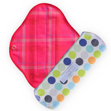 Load image into Gallery viewer, Momiji Natural Small Day Pad
