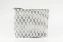 Load image into Gallery viewer, Nepal Handmade Pouch  (L) - Happeriod
