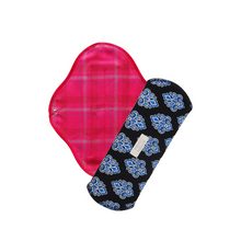 Load image into Gallery viewer, Momiji Natural Large Day Pad
